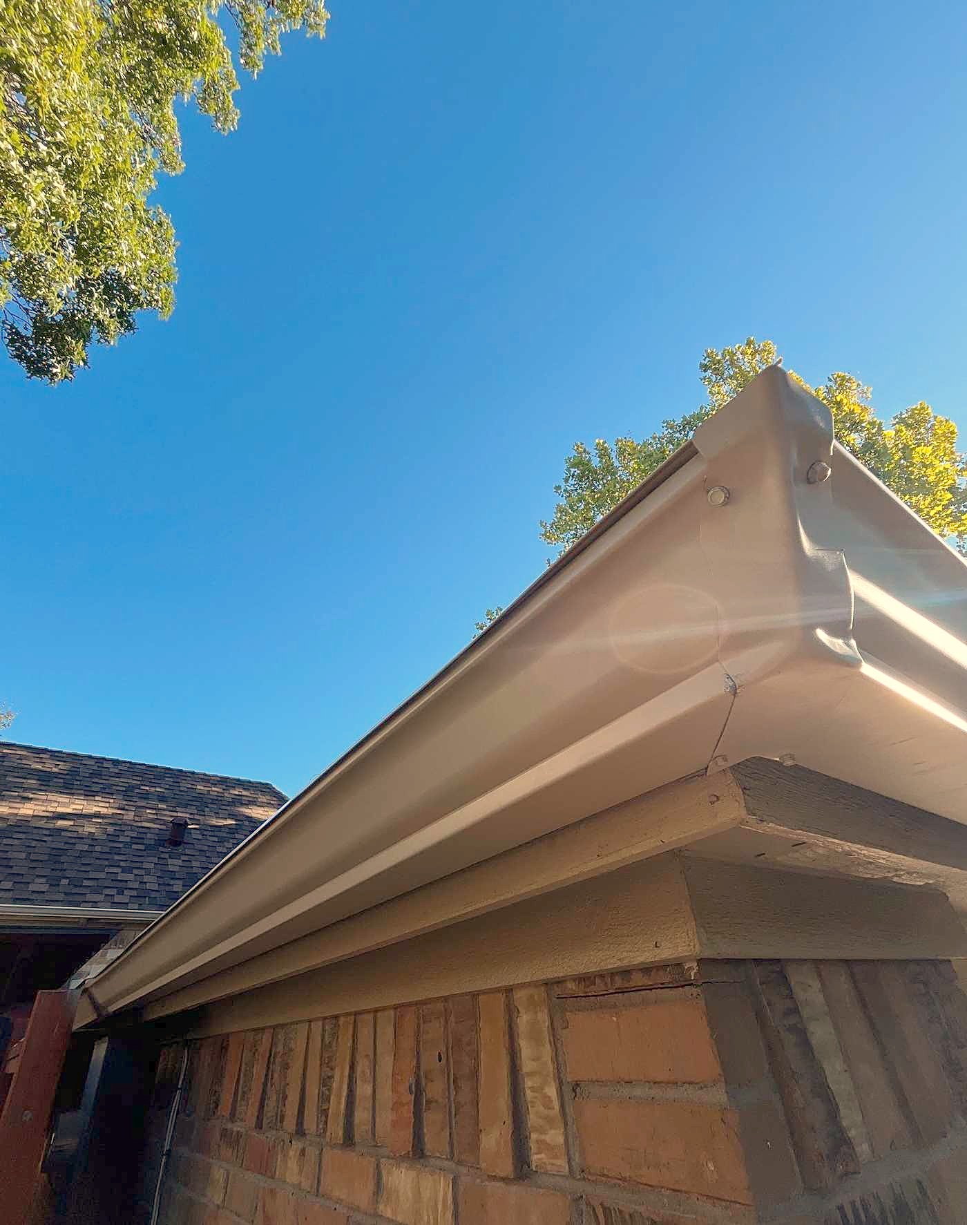 Hul-Ster Roofing LLC crew at work